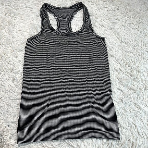 Lululemon Swiftly Tech Tank Hyper Stripe Black White - Picture 1 of 4